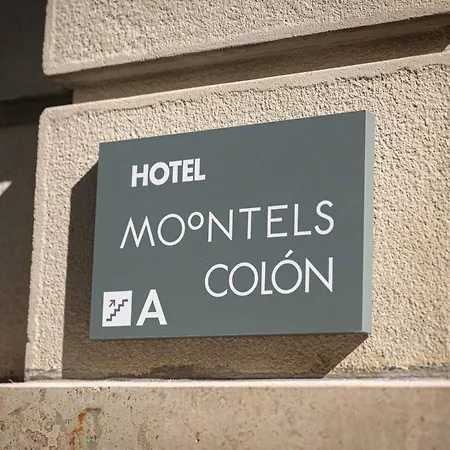 ホテル Moontels Colon