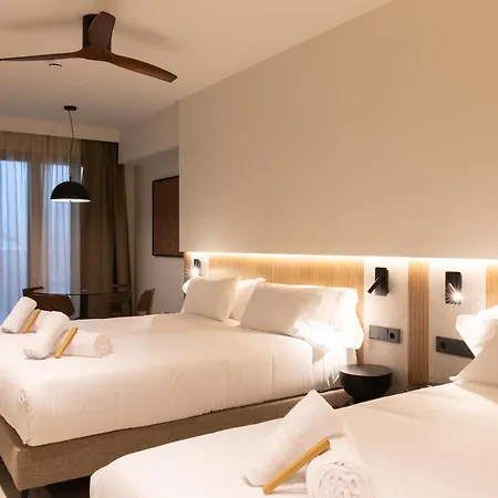 ホテル Moontels Colon