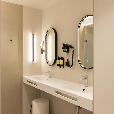 Moontels Colon Валенсия