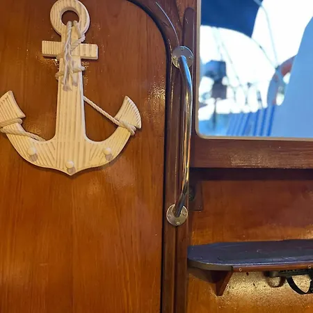 Botel Unique Experience In Sailboat! In The 4 Seasons!! B Shi Valencia