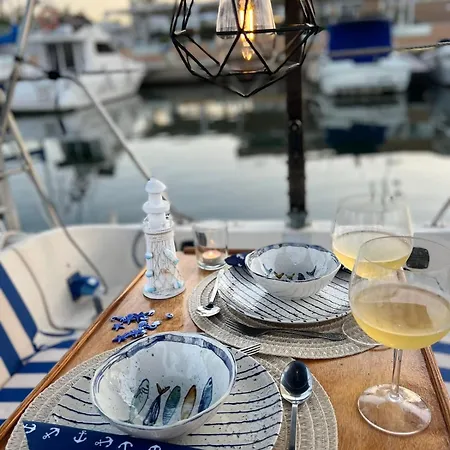 Unique Experience In Sailboat! In The 4 Seasons!! B Shi Valencia