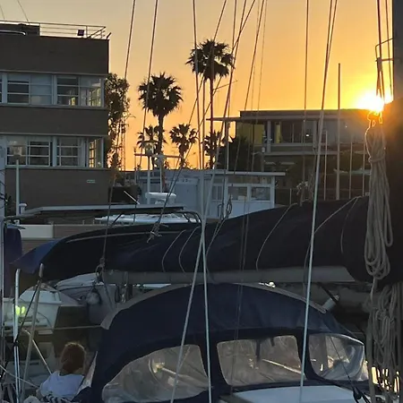 Botel Unique Experience In Sailboat! In The 4 Seasons!! B Shi Valencia