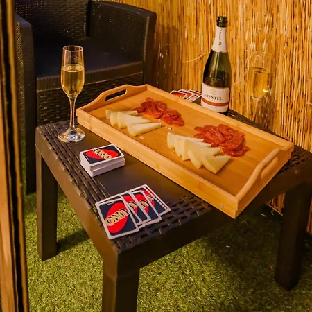 Cabañal Beachfront , 1 Min To Sea , Ac , Coffee , Balcony , Fastwifi *