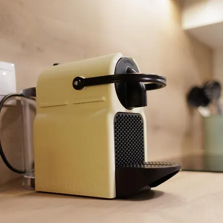 Urban Bajo 8 - Housevanlive