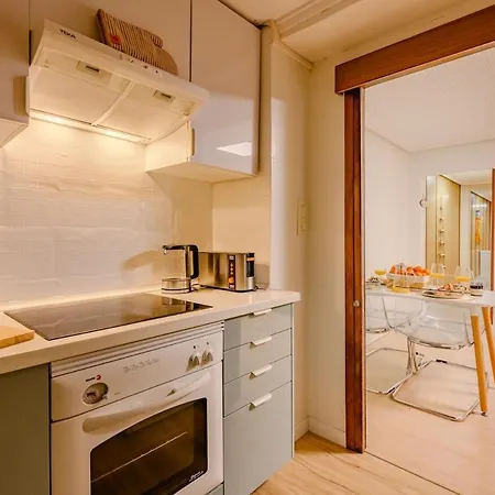 Cabañal Beachfront , 1 Min To Sea , Ac , Coffee , Balcony , Fastwifi *