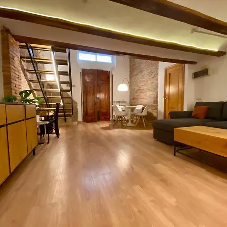 Duplex En El Carmen Valenza