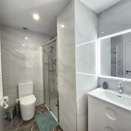 New! Designer In Center With Fast Wi-fi Valencia