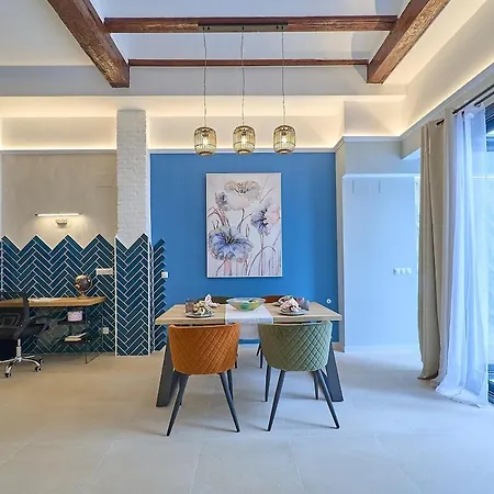 Alberic Waves Apartment