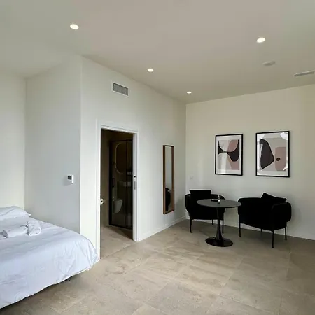 Boutique - Plaza Tower * فالنسيا