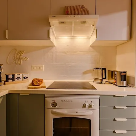 Cabanal Beachfront , 1 Min To Sea , Ac , Coffee , Balcony , Fastwifi Valencia