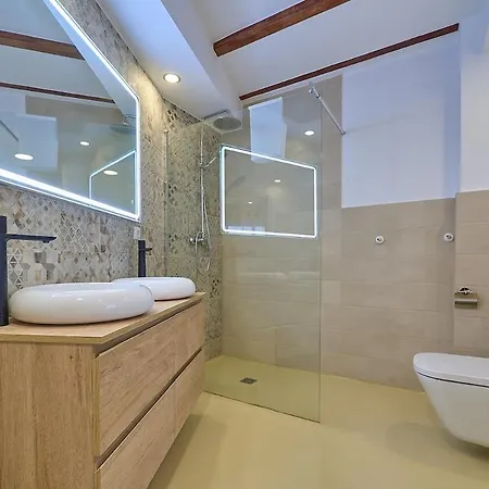 Alberic Waves شقة *