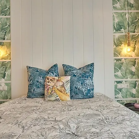 Апартаменты Alberic Waves *