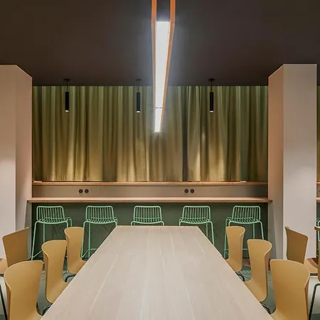 Colegio Mayor Resa La Concepción Albergue *