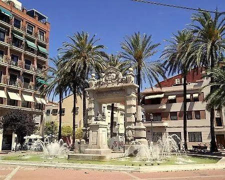 Con Vistas A La Marina Real