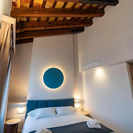 Hotell San Lorenzo Boutique Catedral 3*