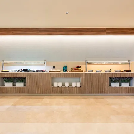 מלון דירות B48 Feria 4*