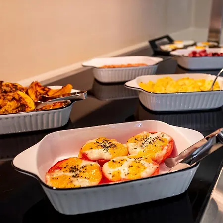 B48 Feria アパートホテル 4*