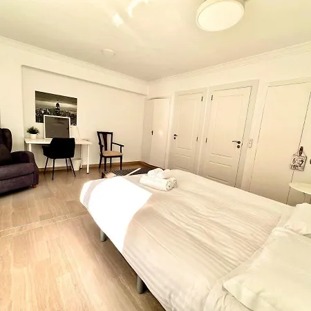 Seasonal Antonio Suárez * Valência