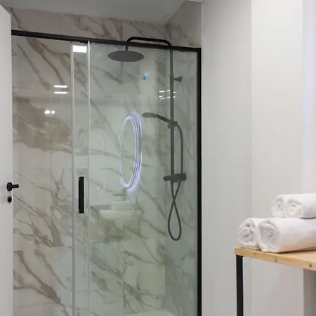 Leones By Concept Flats Apartment Valencia