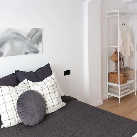 Apartment Leones By Concept Flats *