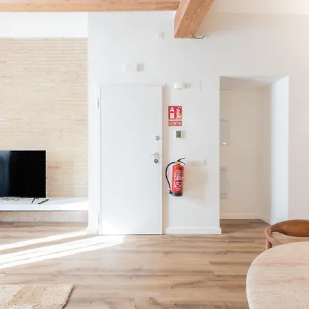 Yturralde By Alma Valence