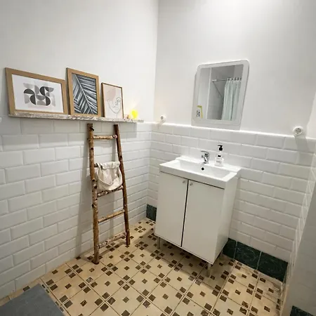 Habitación Doble En Ruzafa Con Baño Privado