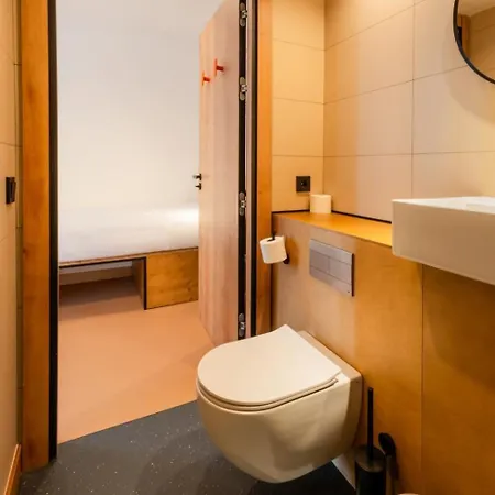 Easyhotel Ciutat Vella Hotell