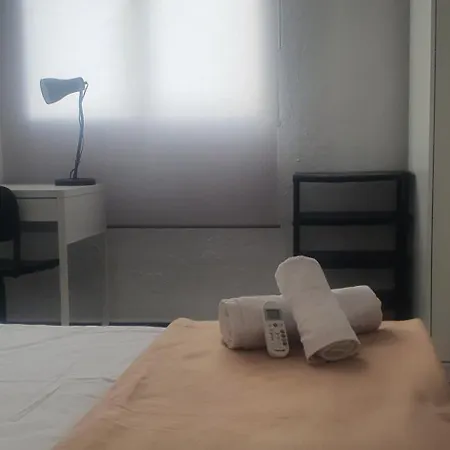 Tranquila, Centrica Y Luminosa De Matrimonio En Vivienda Compartida *