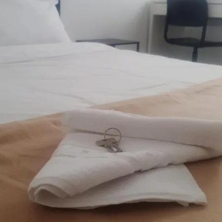 Accommodatie bij particulieren Tranquila, Centrica Y Luminosa De Matrimonio En Vivienda Compartida Valencia