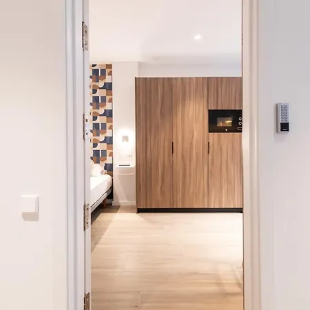 Yard Patraix By Concept Flats ゲストハウス 4*