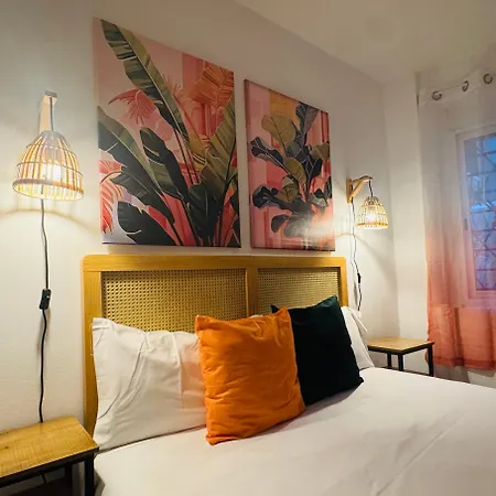 Design & Stylish House In The Center Of