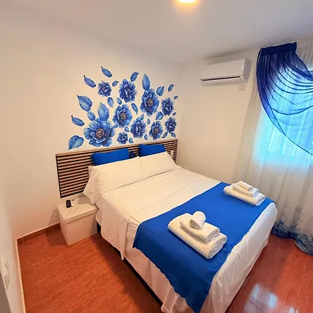 Habitaciones Estudios Con Cocina Y Bano Privado De Temporada Instancias Largas Long Stay Desde 11 Noches شقة