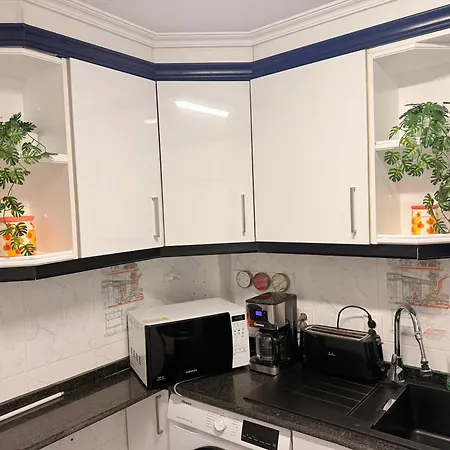 De Temporada En Malvarrosa Vacaciones Largas Long Desde 11 Noches 瓦伦西亚