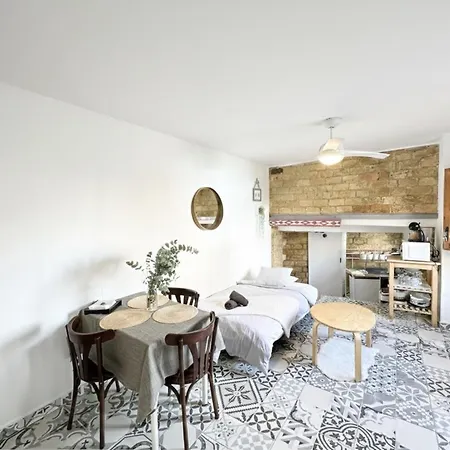 Ruzafa Terrace Oasis: Cozy A/c With Garden Access *
