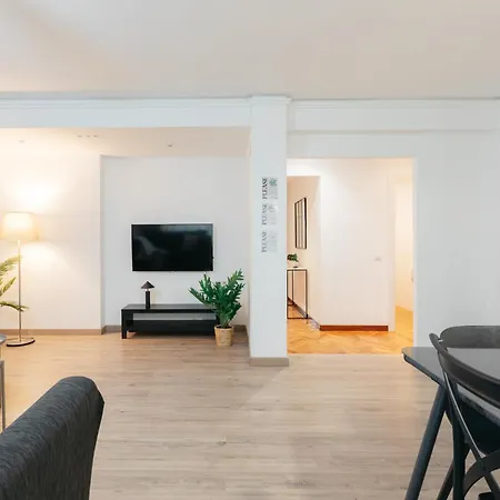 Your Sunny & Spacious Portview Apartman Valencia