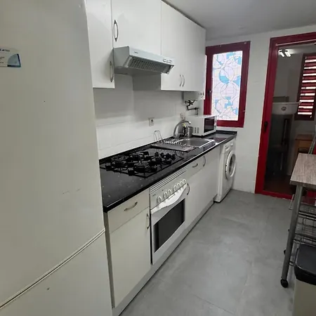 Ciudad De Artes Y Arena Roig Apartmento