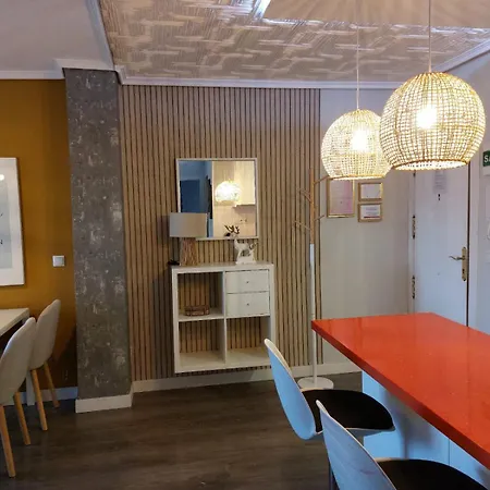 Junto Al Oceanografic *