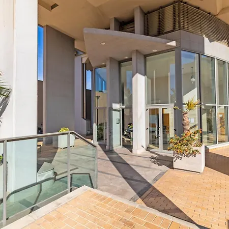 Apartament Guestready - Modern Flat With Terrace In *