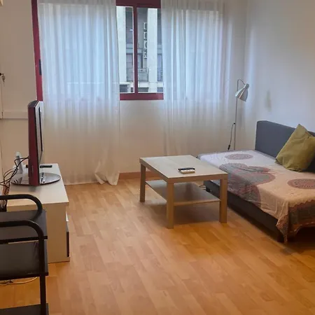 شقة Ciudad De Artes Y Arena Roig Apartmento