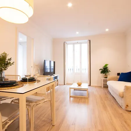 Familiar En Centro - Plaza Ayuntamiento 아파트