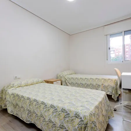 Acogedor En Cerca De La Playa *