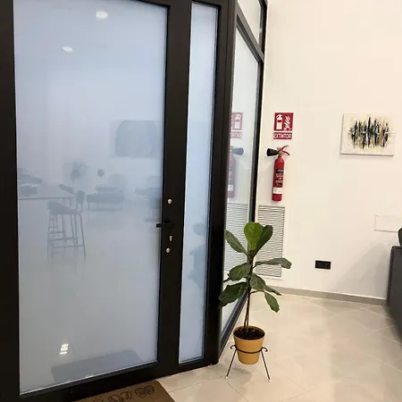 Across From The Turia Modern ולנסיה