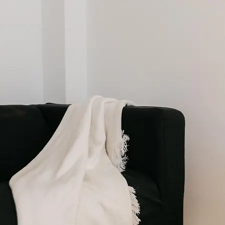 Your Sunny & Spacious Portview Apartman *