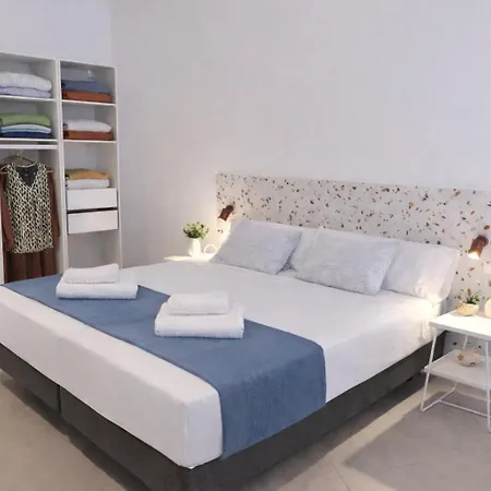 Olmaya Flats شقة *