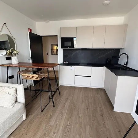 Demetrio By Alma Apartment
