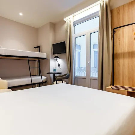 Petit Palace Plaza De La Reina Hotell