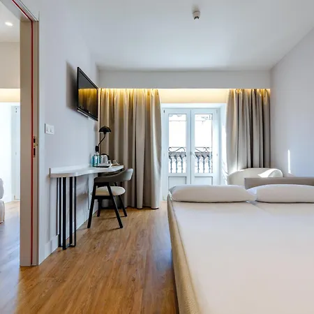 מלון Petit Palace Plaza De La Reina