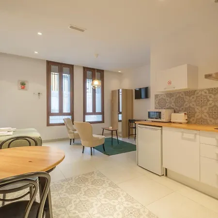 Ξενοδοχείο με διαμερίσματα Gorgeous Close To Centre