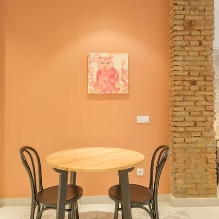 Gorgeous Close To Centre