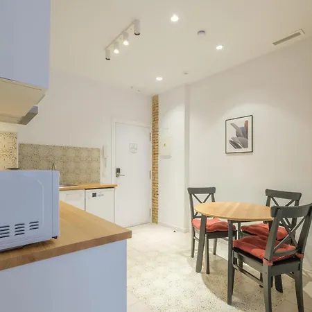 Modern Close To Centre 4* فالنسيا
